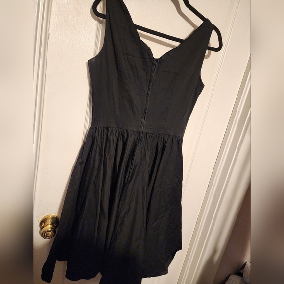 Queen Of Hearts Black Dress Size L - Picture 3 of 4